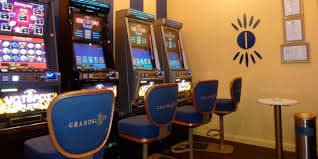 တိုက်ရိုက် ကာစီနို – live dealer အပြည့်