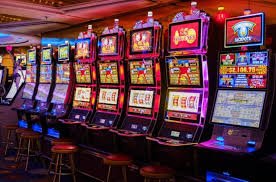 win811 platform ၏ casino lobby interface ကို desktop screen ပေါ်တွင် ပြပေါ်နေသောမြင်ကွင်း